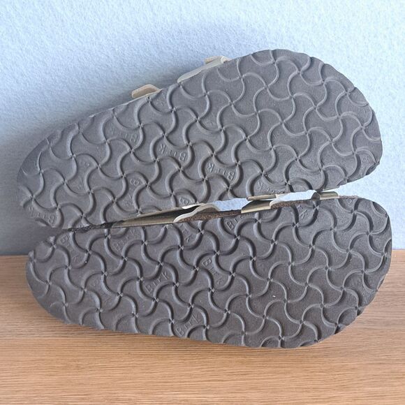 Birkenstock Mayari Metallic Gold Thong Sandals Womens 38 US 7 7.5 Vegan Leather - Picture 7 of 10